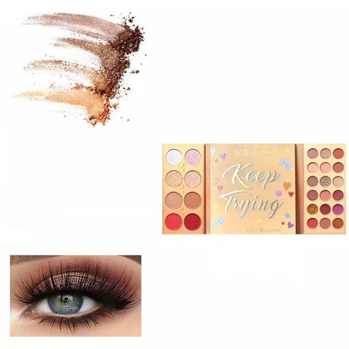 Sminkkészlet, Kevin&amp;Coco szemhéjfesték paletta 62 pigmentált színnel