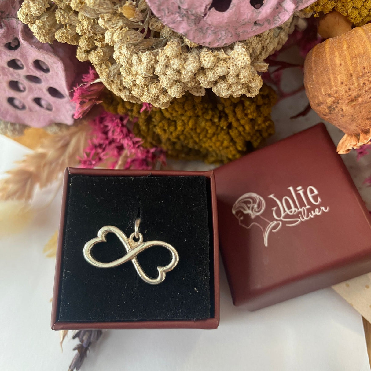 Medál, Jolie ezüst, 925 ezüst, 1,8 G