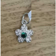 Pandantiv argint 925 Jolie Silver model floare cu pietre verde smarald, 1×1 cm, vedere frontală