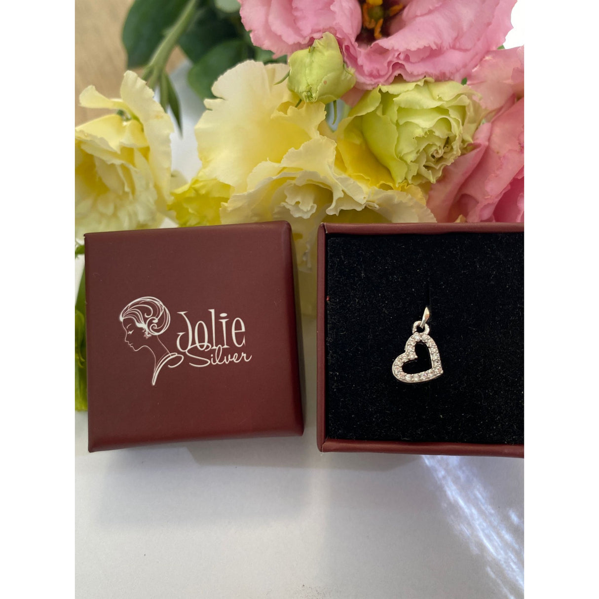 Medál, Jolie ezüst, 925 ezüst, 0,6 G