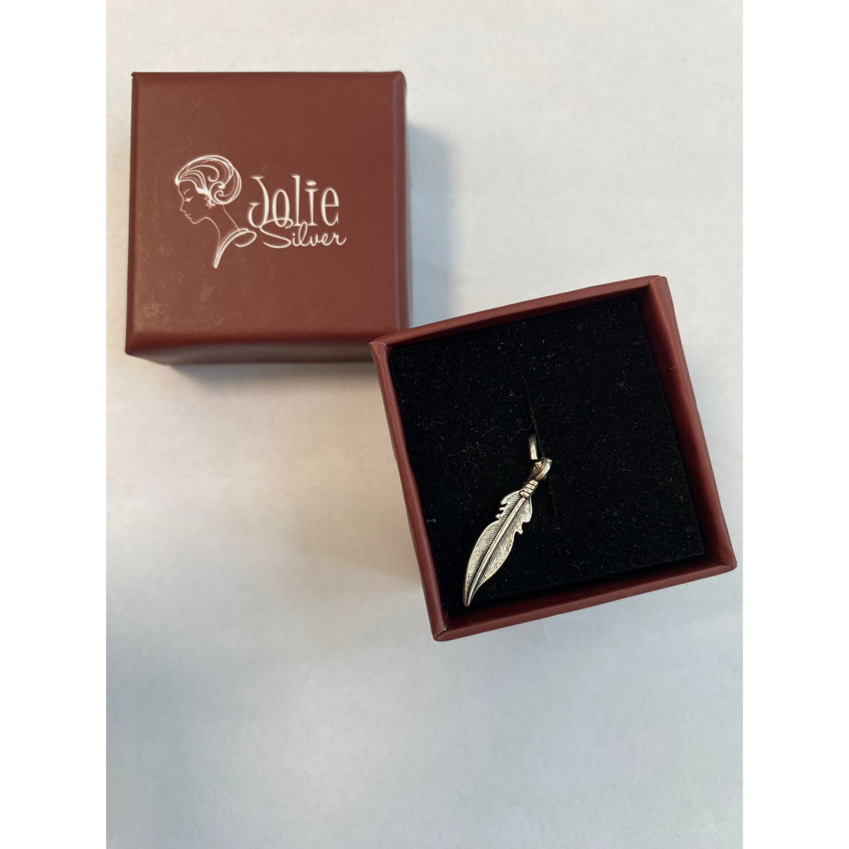 Medál, Jolie ezüst, 925 ezüst, 0,6 G