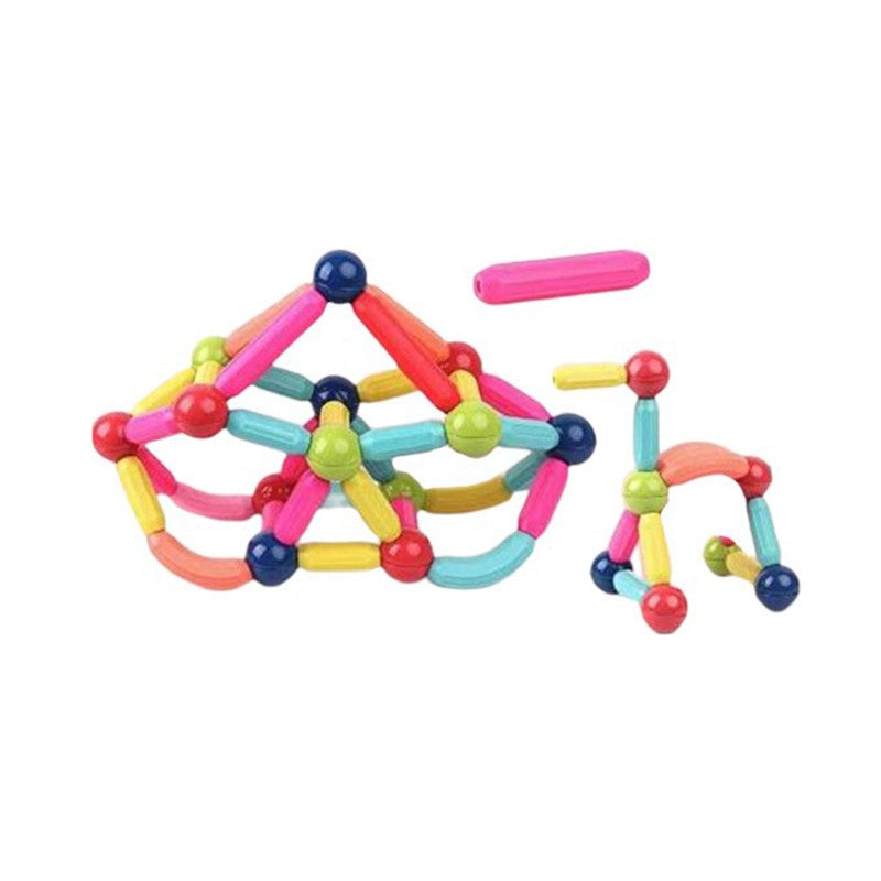 Set piese magnetice Flippy 103 piese multicolor, constructor magnetic 2D și 3D, vedere de ansamblu
