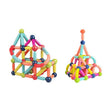 Set piese magnetice Flippy 198 piese multicolor, constructor magnetic 3D pentru copii, vedere frontală cu piesele aranjate