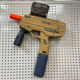 Mitraliera de jucarie electrica Vivimall cu bile de hidrogen de gel, gun bluster, tragere in rafala, varsta peste 6 ani, ochelari de protectie,  5000 de bile incluse, cablu de incarcare, 40.1 x 31.6 cm, Mp9, crem - vivimall.ro