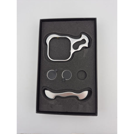 Detaliu protecție cameră husă metalică Flippy iPhone 16 Pro argintiu, ramă ridicată antizgariere
