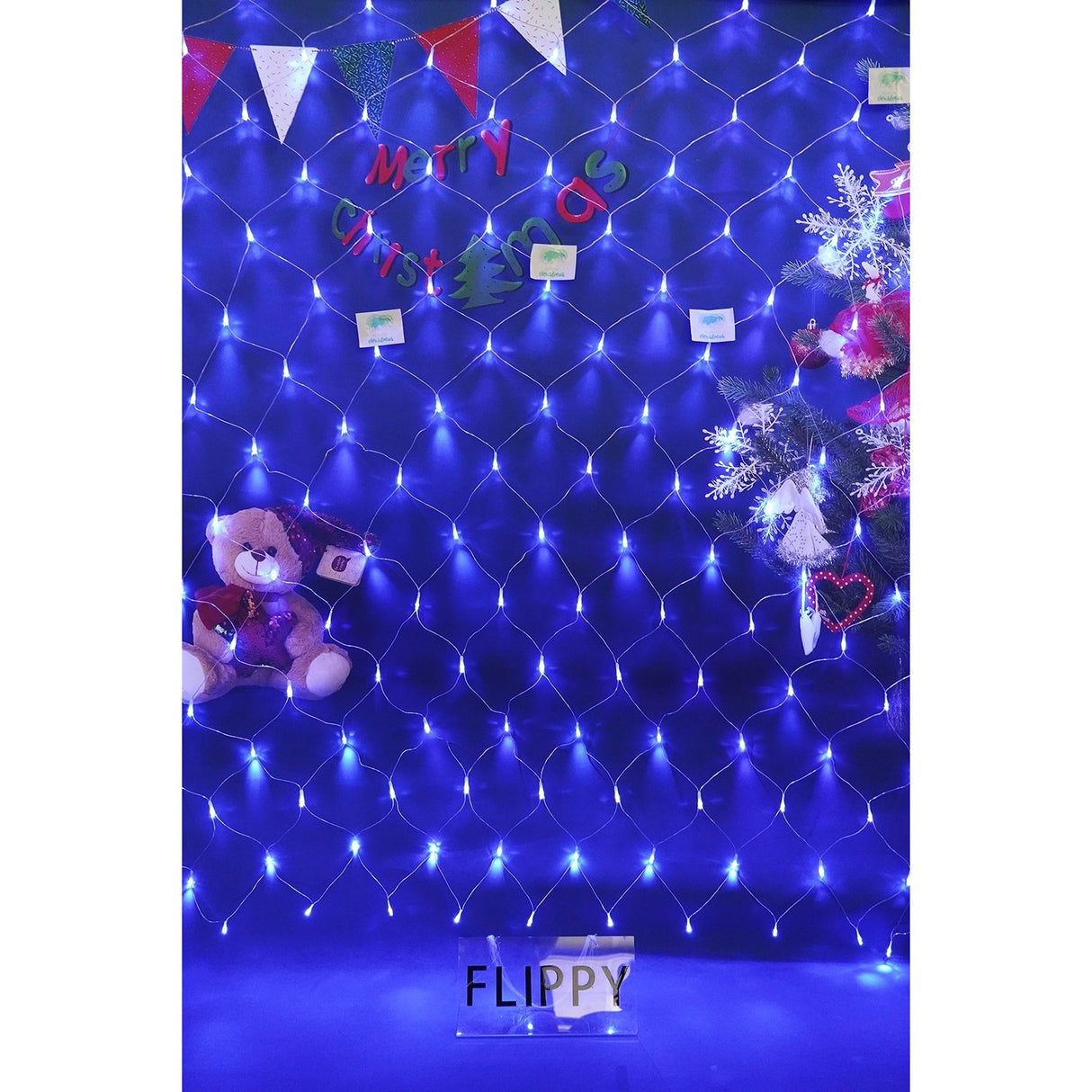 Plasă LED Flippy 120 becuri albastre pentru exterior, detaliu jocuri de lumini și fir transparent