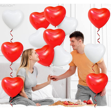 Set 10 Baloane, Vivimall, Model Inima, din Latex, 25 cm, Alb/Rosu - vivimall.ro