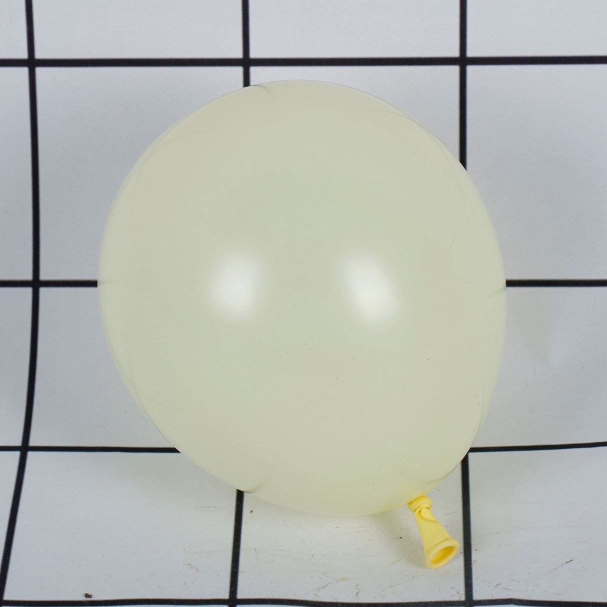 Set 12 Baloane, Flippy, din Latex Macaroon, 30 cm, Galben - vivimall.ro