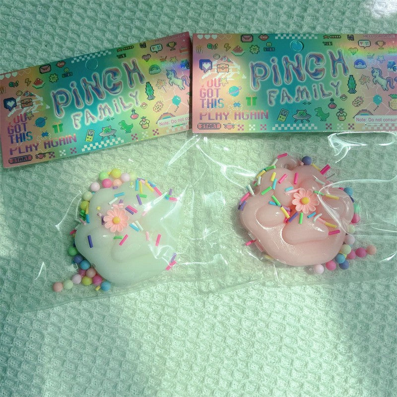 Set 12 Jucarii Antistres Squishy, Vivimall, cu Revenire Lenta, Squeeze Pinch Family, Model Labuta de Pisica, 6x6 cm, 45g, Ambalaj Transparent, Alb+Roz - vivimall.ro