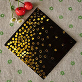 Set 20 de Servetele de Masa, Vivimall, Imprimeu cu Buline Aurii, din Hartie, 17 x 17 cm, Negru - vivimall.ro