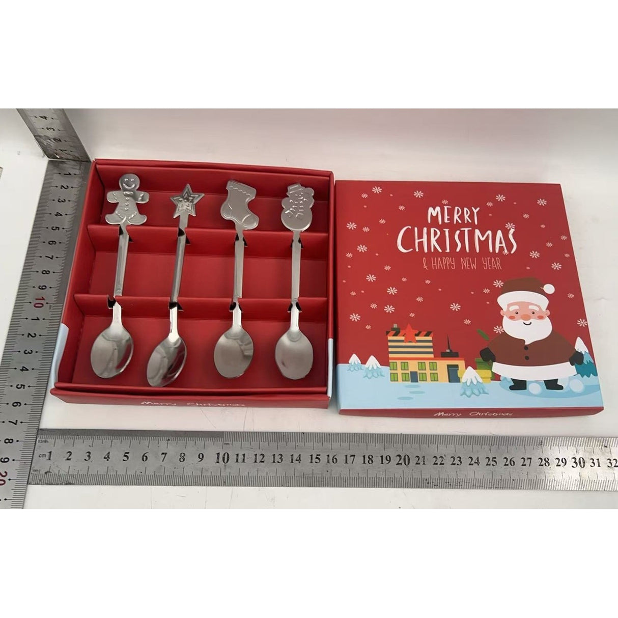 Set 4 Lingurite, Flippy, Tema Craciun, din Otel Inoxidabil, 4 Modele Festive, Cutie Cadou, 14 x 14 x 2.5 cm, Argintiu - vivimall.ro