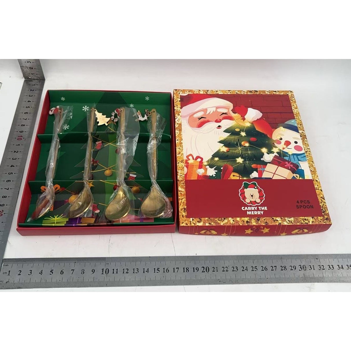 Set 4 Lingurite, Flippy, Tema Craciun, Model Carry The Merry, 4 Modele Tip Pandantiv, din Otel Inoxidabil, 19 x 16 x 2 cm, Multicolor - vivimall.ro