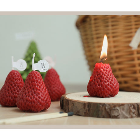 Set 4 Lumanari Parfumate, Vivimall, Model Capsunici, Ardere 30 min, 52g, 6.3 x 6.3 x 3.8 cm, Rosu/Roz - vivimall.ro