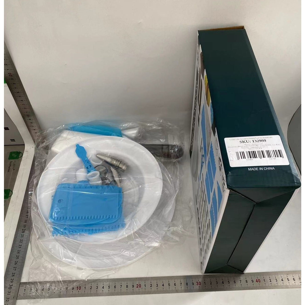 Set 55 Piese Ustensile pentru Ornare Prajituri, Vivimall, din Plastic si Otel Inoxidabil, Multicolor - vivimall.ro