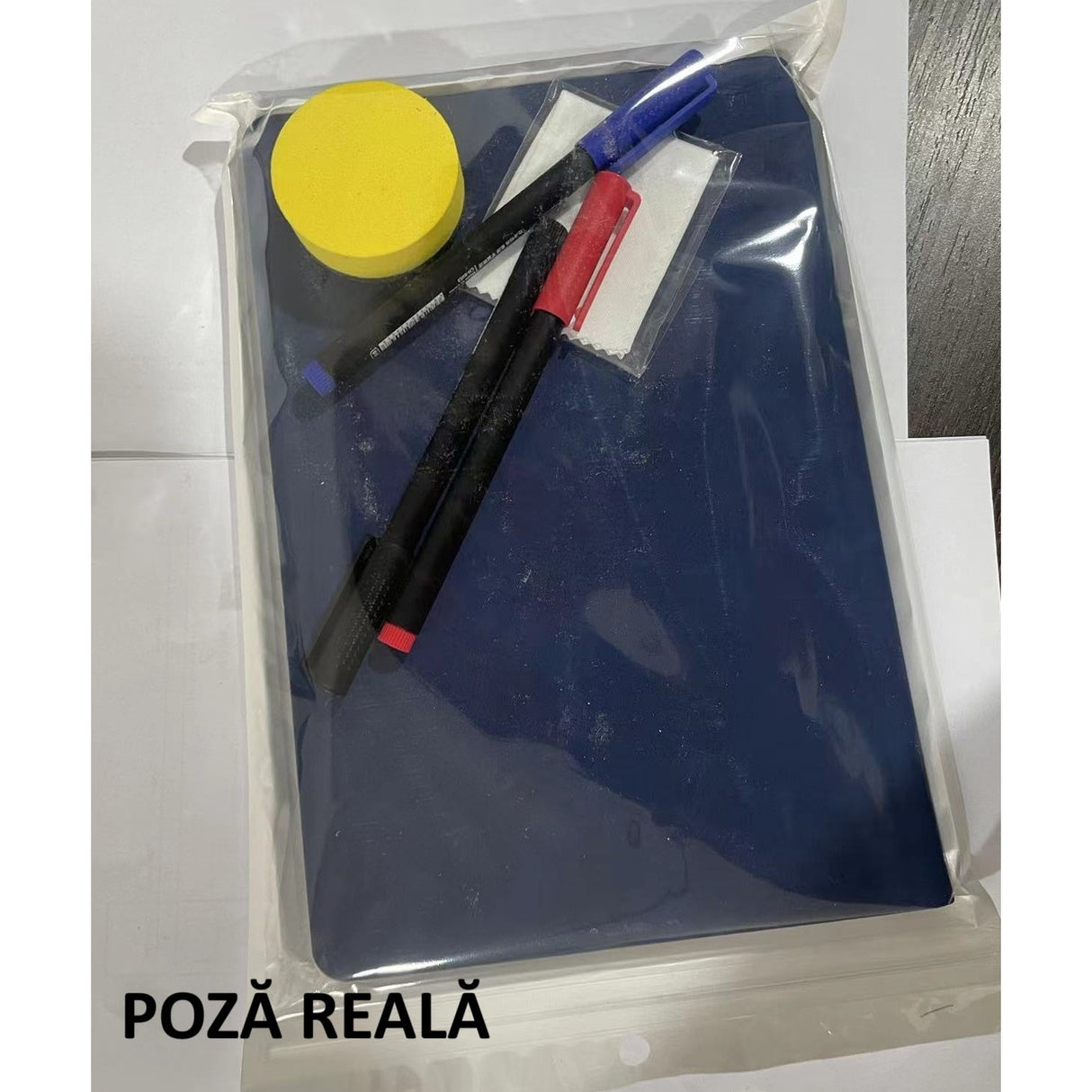 Set Agenda A5 Reutilizabila cu Pagini Tip Tabla, Agenda Pagini Albe cu Stergere Uscata, 3 Markere, 1 Burete și 1 Laveta de sters, Portabila, 24 x 16.5 cm, Coperta Piele, Albastru - vivimall.ro