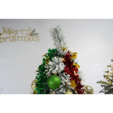 Set brad artificial de Craciun si elemente decorative, nins, decorat cu conuri pin, pentru interior/exterior, inaltime 210 cm, diametru 131 cm, 630 ramuri, Flippy, alb/verde, suport metalic inclus - vivimall.ro