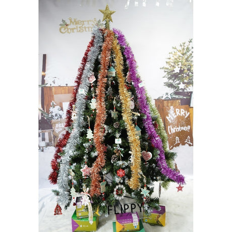 Set brad artificial de Craciun si elemente decorative, nins, decorat cu conuri pin, pentru perete/colt, inaltime 210 cm, diametru 149 cm, 1224 ramuri, Flippy, verde, suport metalic inclus - vivimall.ro