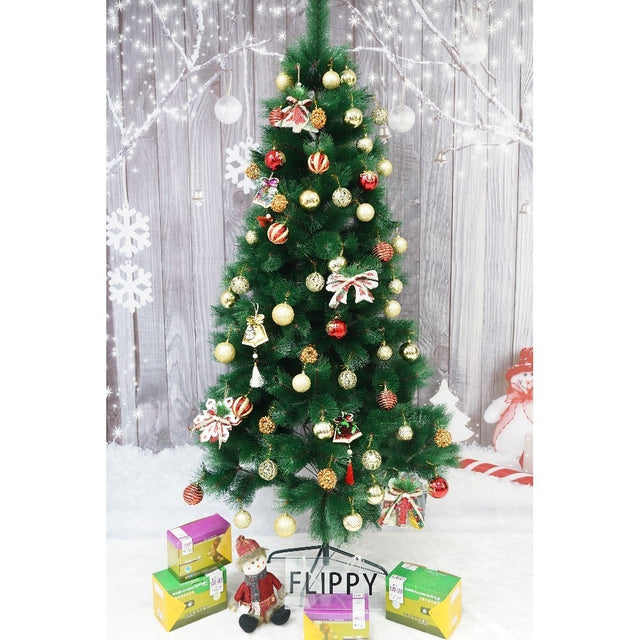Set brad artificial de Craciun si elemente decorative tip pin, inaltime 210 cm, diametru 115 cm, 350 ramuri cu ace 3D 12 cm, Flippy, verde, suport metalic inclus - vivimall.ro