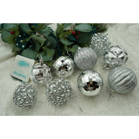 Set de 12 ornamente de brad, Vivimall, de tip Glob, Argintiu, din plastic, cu finisaj sclipitor , cutie  6  cm adancime x 30  cm inaltime x 18  cm lungime) - vivimall.ro