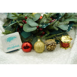 20 darabos karácsonyi díszkészlet, gömb alakú, polisztirolból készült, csillámos bevonattal, doboz méretei: 4 cm mélység x 20 cm hosszúság x 16 cm magasság