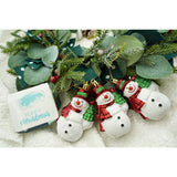 Set de 3 ornamente de brad, Vivimall, de tip Om de zapada, Alb/Rosu, din plastic, cu finisaj sclipitor , cutie  4  cm adancime x 6  cm inaltime x 9  cm lungime - vivimall.ro