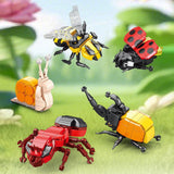 Set construcție Flippy Furnica de Foc roșu – vedere spate model 3D asamblat