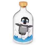Set de construit în sticlă Flippy Pinguin, 553 piese din plastic multicolor, vedere frontală produs asamblat