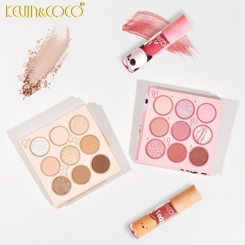 Lipgloss lichid Kevin&Coco din setul model Panda, textură strălucitoare, vedere laterală