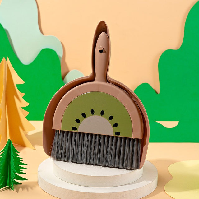 Set Mini Matura si Faras, Vivimall, LITTLE CLEANER, Uz Casnic, pentru Birou, Bucatarie, Casa, Model Kiwi, 23 x 18 cm Maro-Verde - vivimall.ro