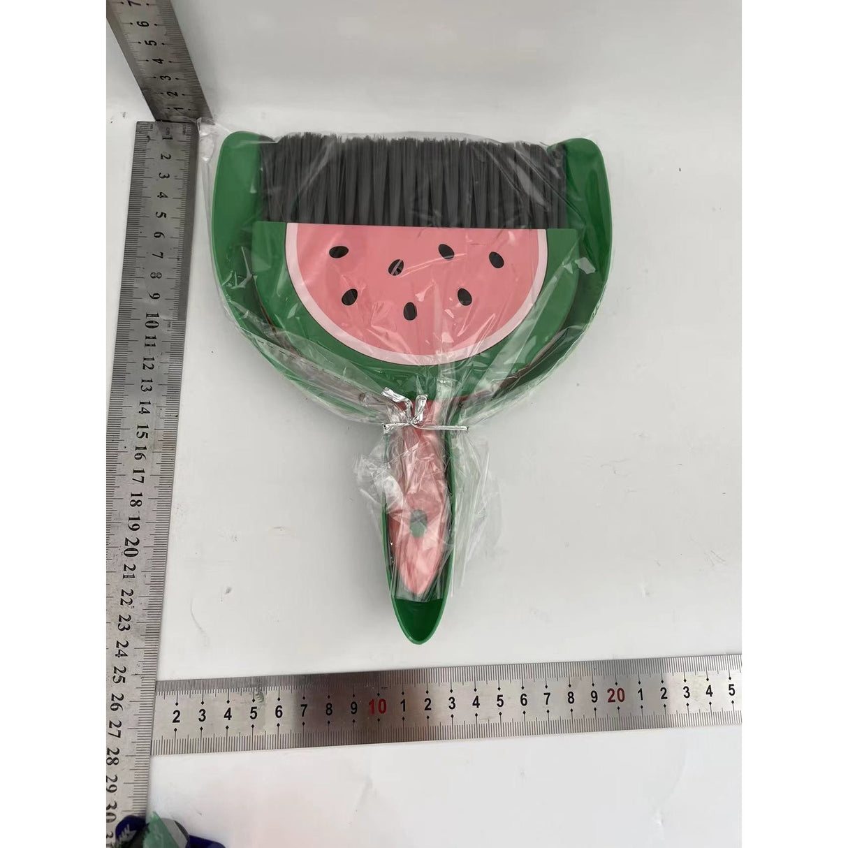 Set Mini Matura si Faras, Vivimall, LITTLE CLEANER, Uz Casnic, pentru Birou, Bucatarie, Casa, Model Pepene Verde, 23 x 18 cm Roz-Verde - vivimall.ro