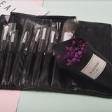 7 darabos hordozható sminkkészlet fekete tokkal