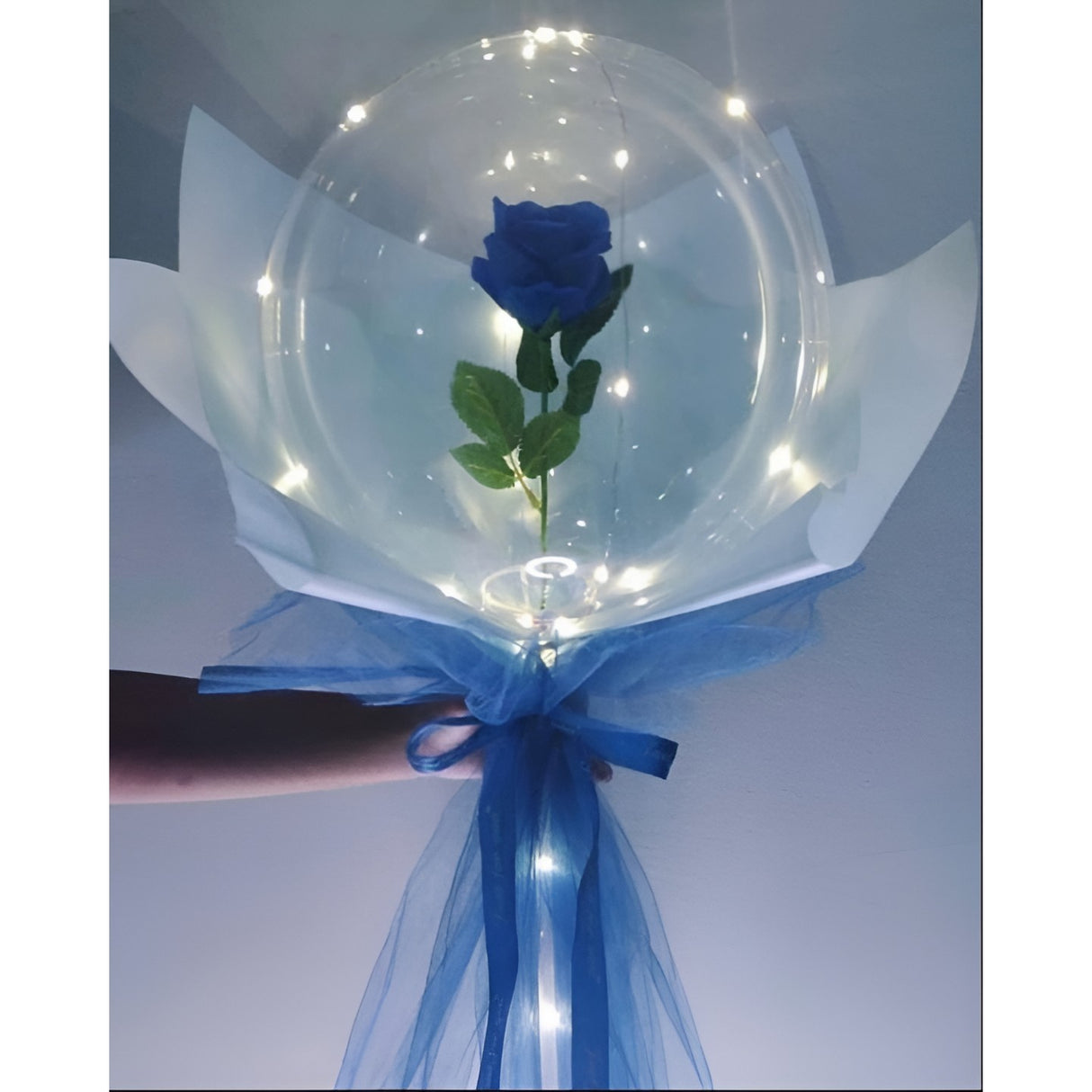 Set Trandafir in Balon LED cu Lumini, Vivimall, Tip Buchet, Diametru 35 cm, Albastru - vivimall.ro