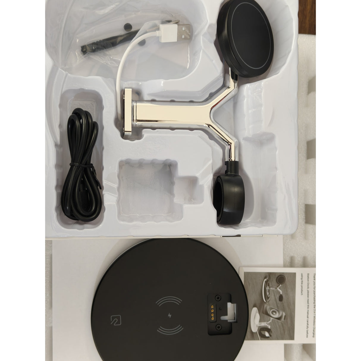 Stație de încărcare 3 în 1 MagSafe 25W negru, dimensiuni 14x14x10 cm, design compact