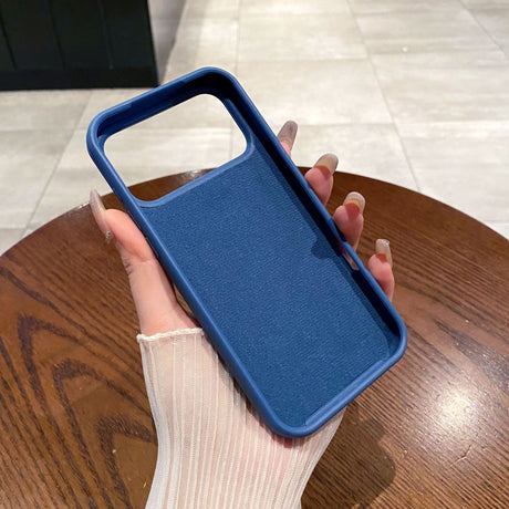 Husa din Silicon pentru iPhone 17 Pro Max, Flippy, cu Ventuze, Rezistenta la Socuri, Galben