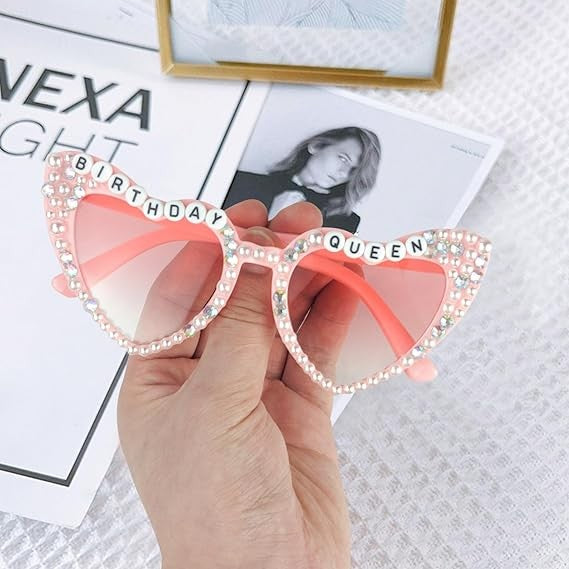 Ochelari Decorativi, Vivimall, Model Birthday Queen, cu Perle si Pietre, pentru Aniversari, din PC, 15.3 x 5.7 x 14.5 cm, Roz - vivimall.ro
