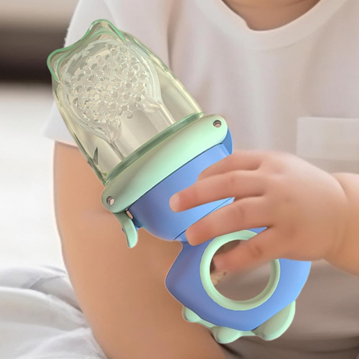 Suzeta pentru Fructe, Vivimall, pentru Bebelusi, din Silicon Alimentar, +4 Luni, 2 mm Grosime Gauri Tetina, 12.4 x 5.1 x 4.7 cm, Albastru - vivimall.ro