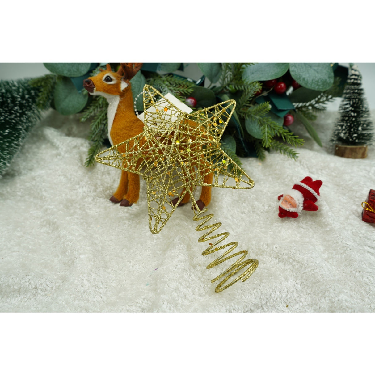 Varf decorativ de brad, Auriu, in forma de Stea, design cu paiete, din Plastic/Metal, 13 cm x 18 cm, diametru 4 cm, Interior/Exterior, Vivimall - vivimall.ro